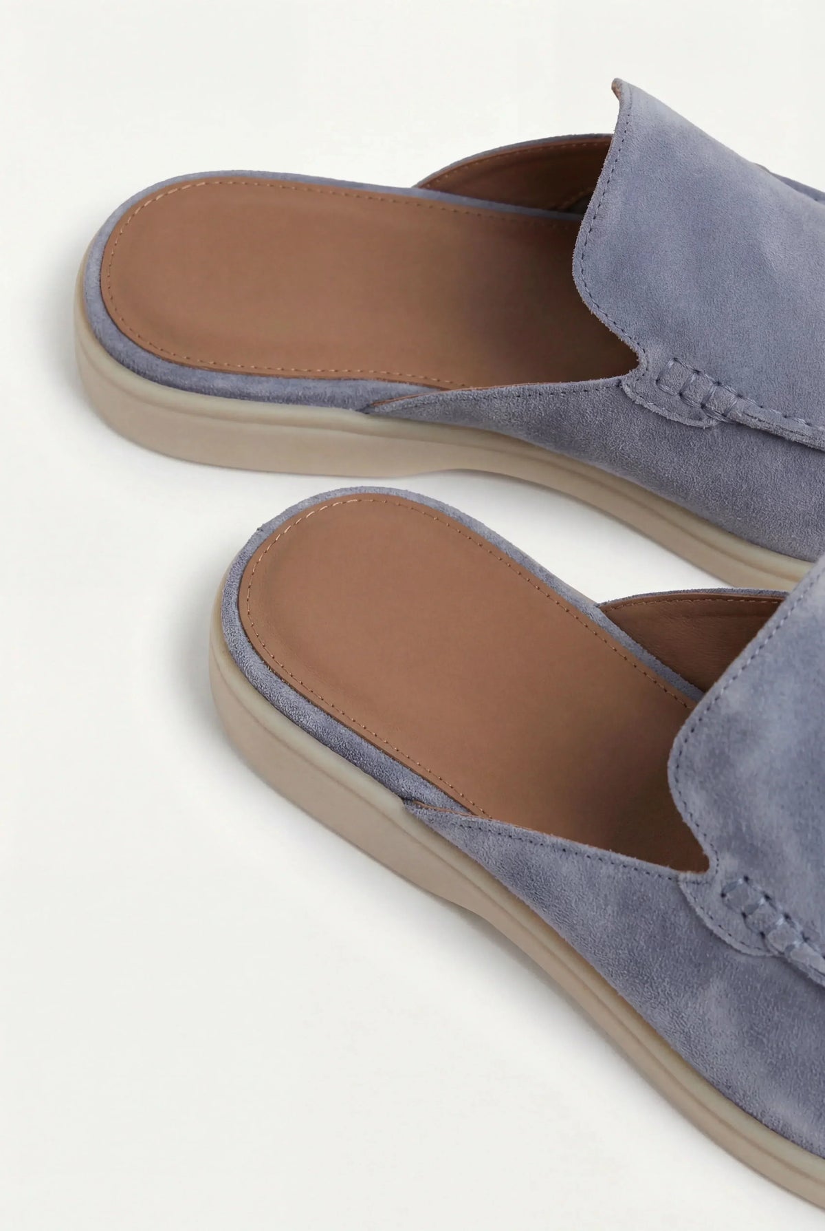 Blue Suede Mocasines | Lucía Montiel