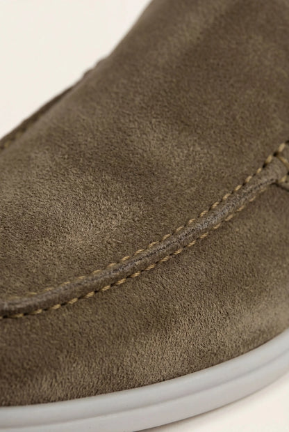 Olive Suède Mocasines Lucía Montiel